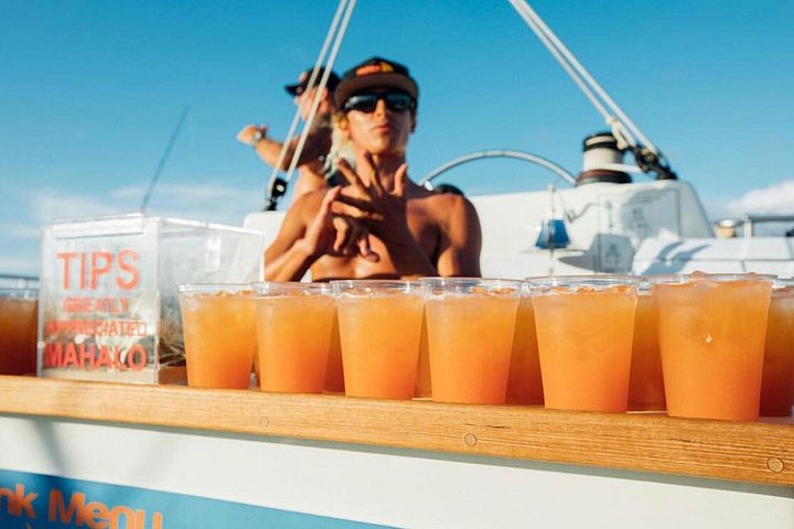 Supplier photo for the Waikiki Beach sunset sail with open bar